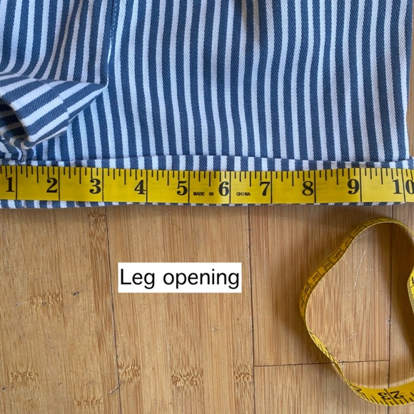 Boden Girls size 6-7 years Blue Ticking Stripe Denim Romper SOLEIL Brand New - Picture 9 of 13